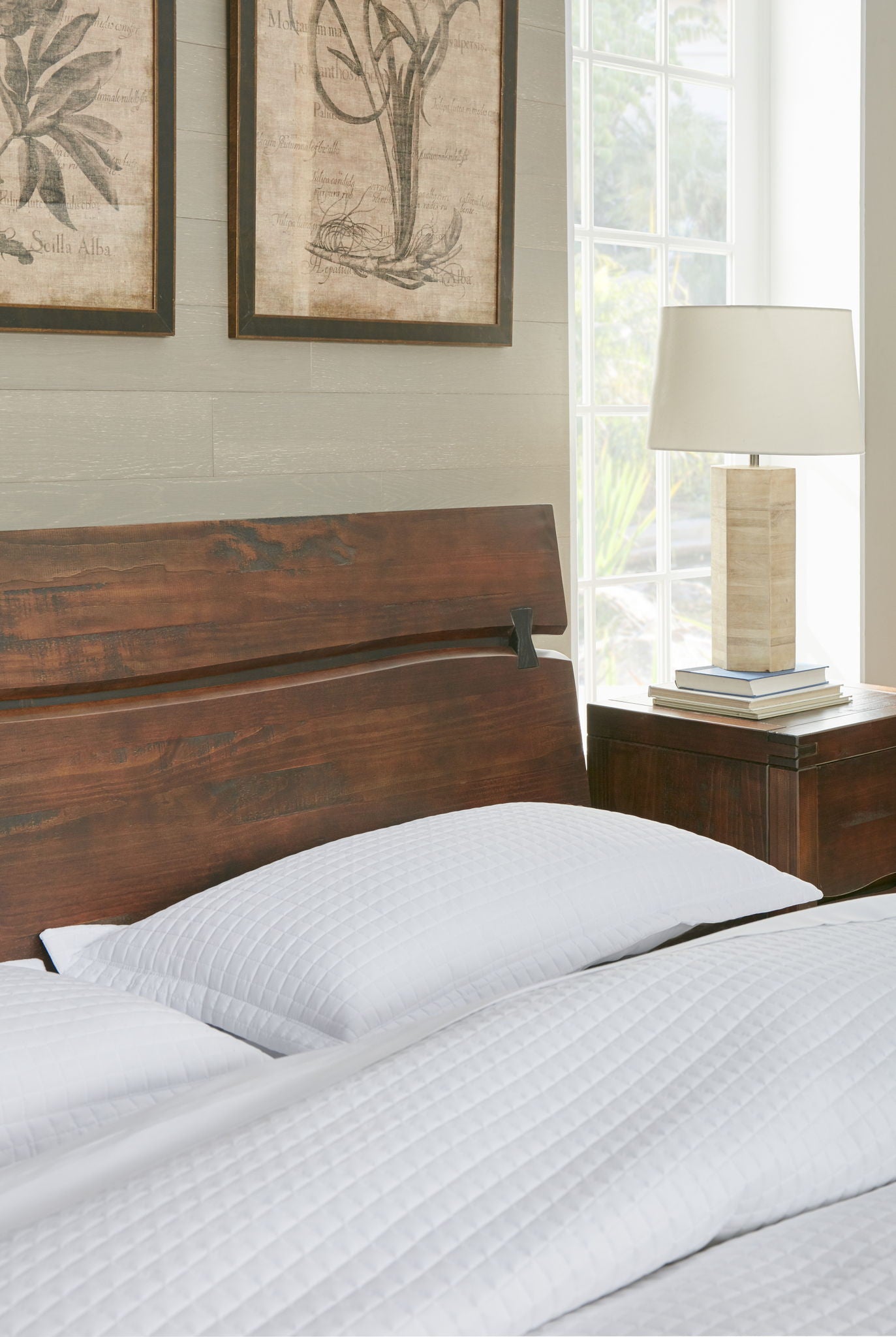 Pasco - King Bed - Dark Brown - Hornell Furniture Outlet