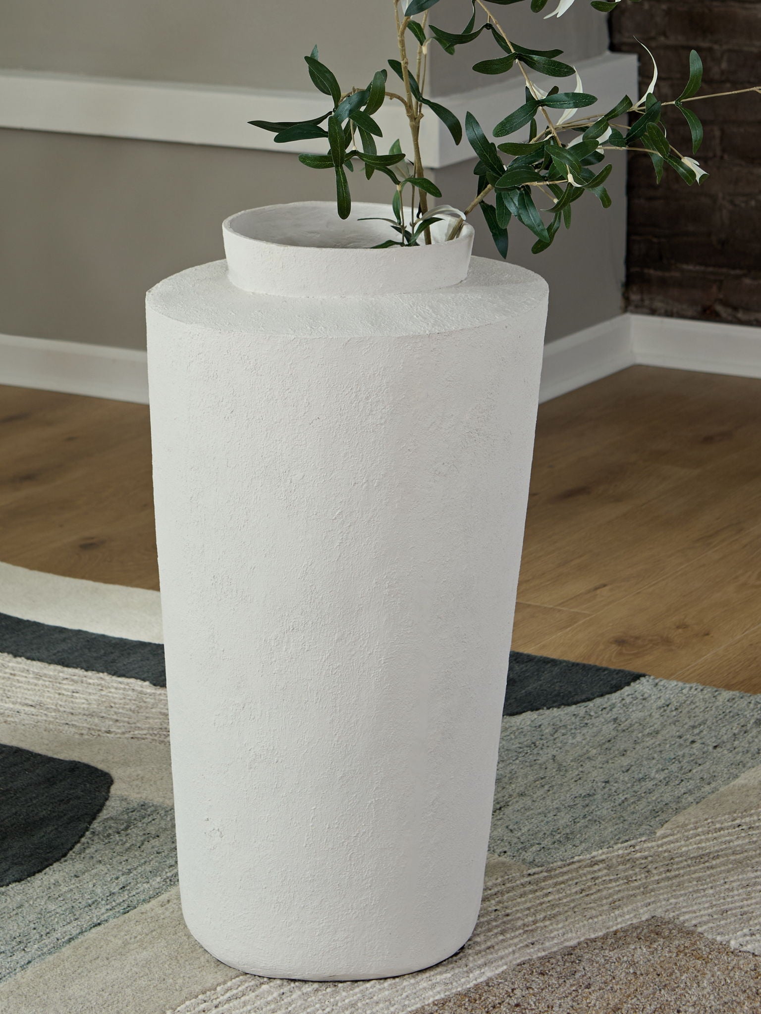 Flurinworth - Vase - Hornell Furniture Outlet