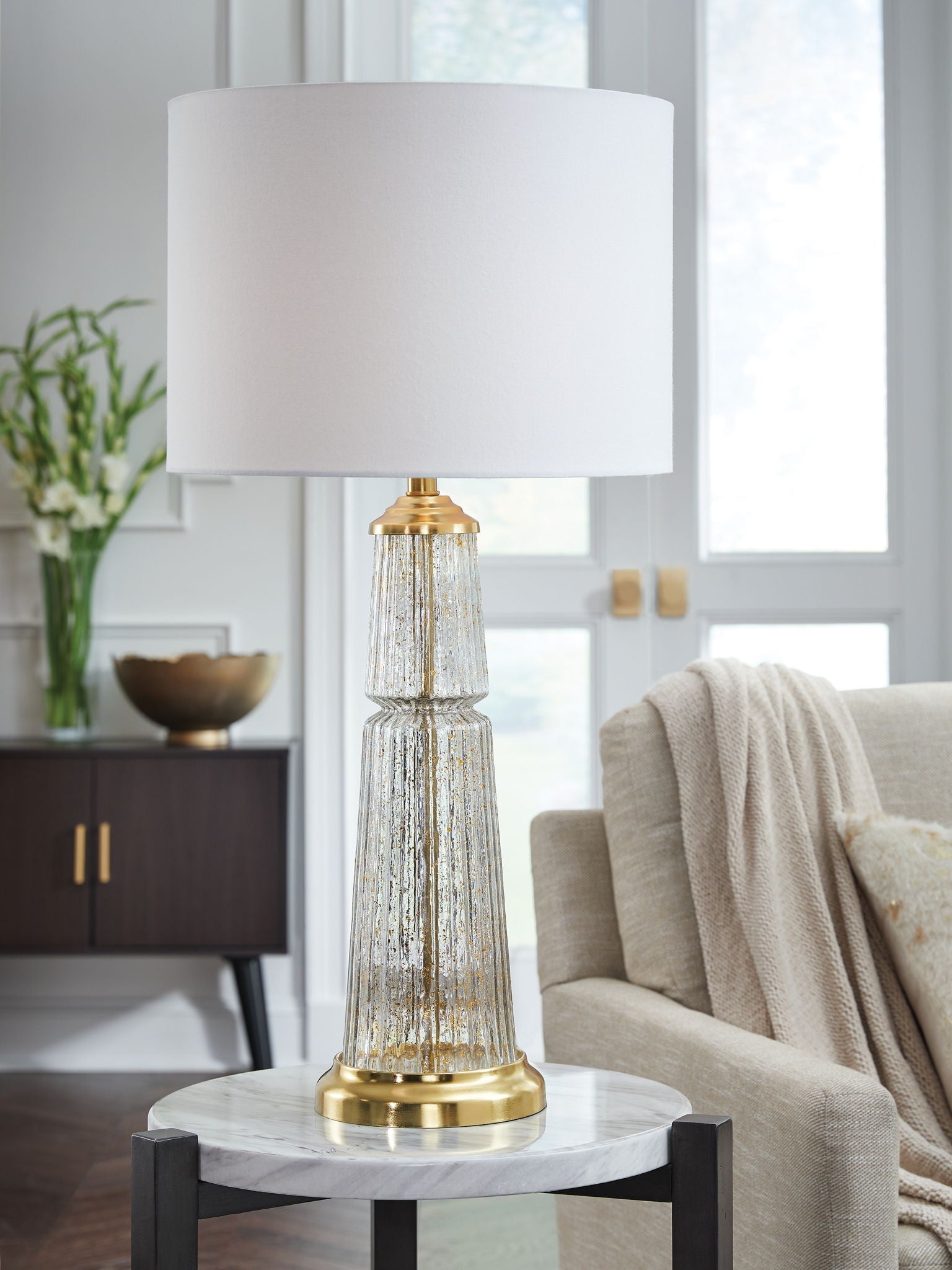 Bakersboro - Clear / Gold Finish - Glass Table Lamp - Hornell Furniture Outlet