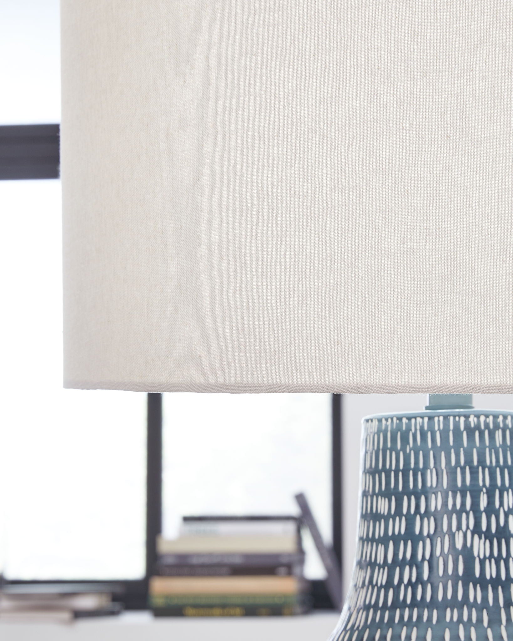 Schylarmont - Antique Gray / White - Metal Table Lamp - Hornell Furniture Outlet