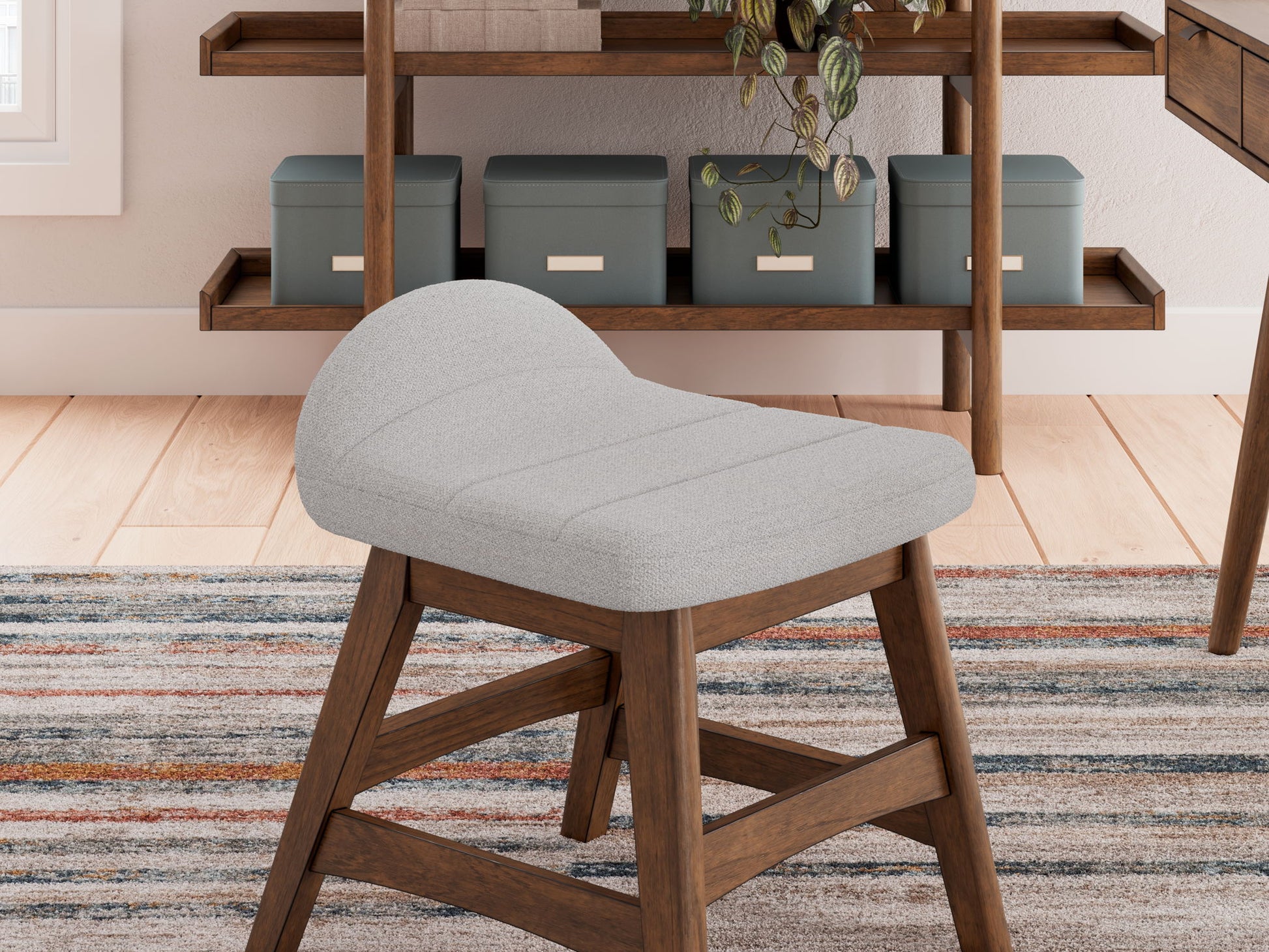 Lyncott - Light Gray / Brown - Home Office Desk Chair - Hornell Furniture Outlet