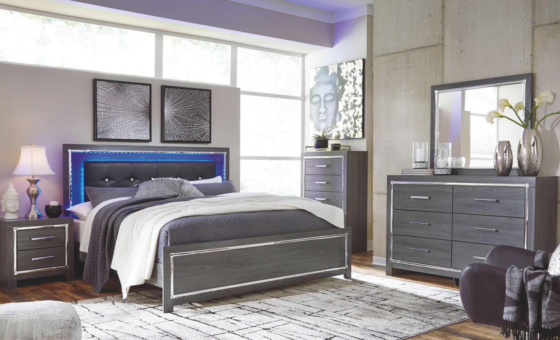 Lodanna - Dresser, Mirror - Hornell Furniture Outlet