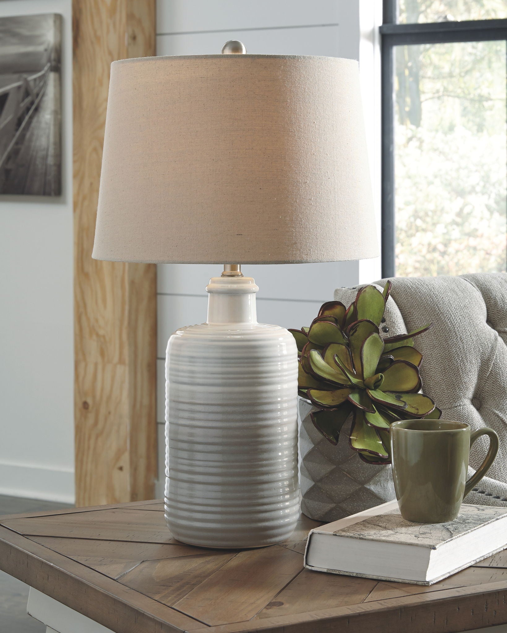 Marnina - Table Lamp - Hornell Furniture Outlet