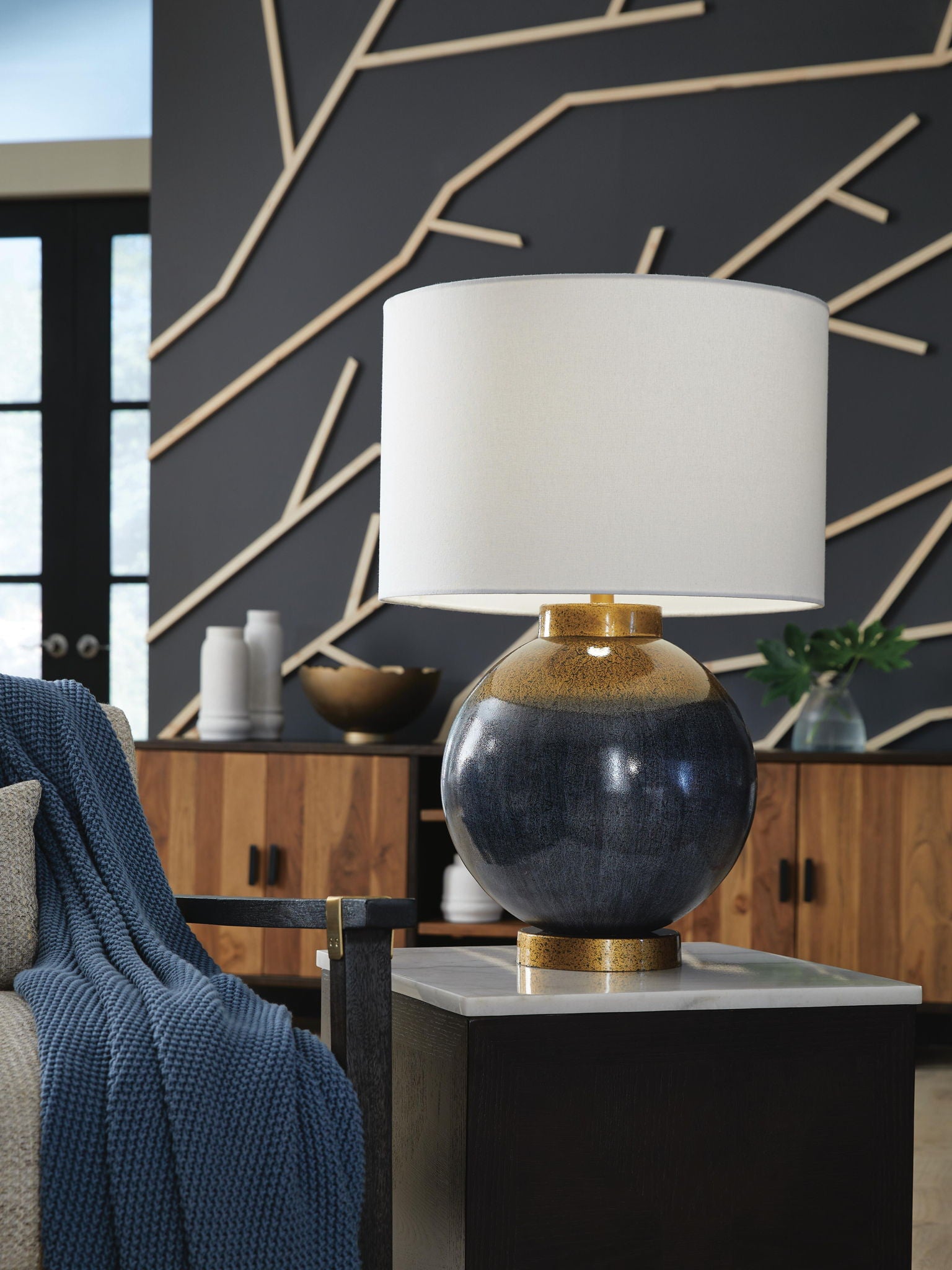 Adara - Metal Table Lamp - Blue / Gold Finish - Hornell Furniture Outlet