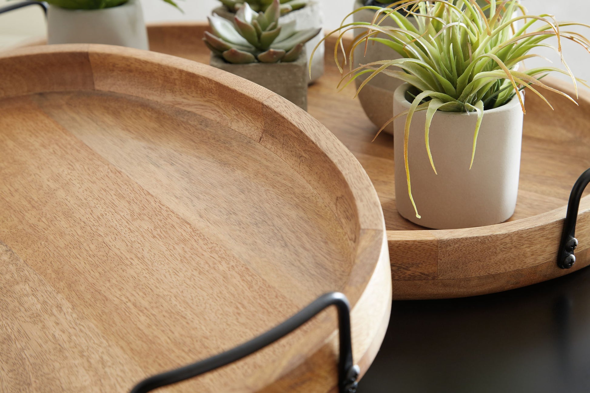 Jocelyne - Brown / Black - Tray Set (Set of 2) - Hornell Furniture Outlet