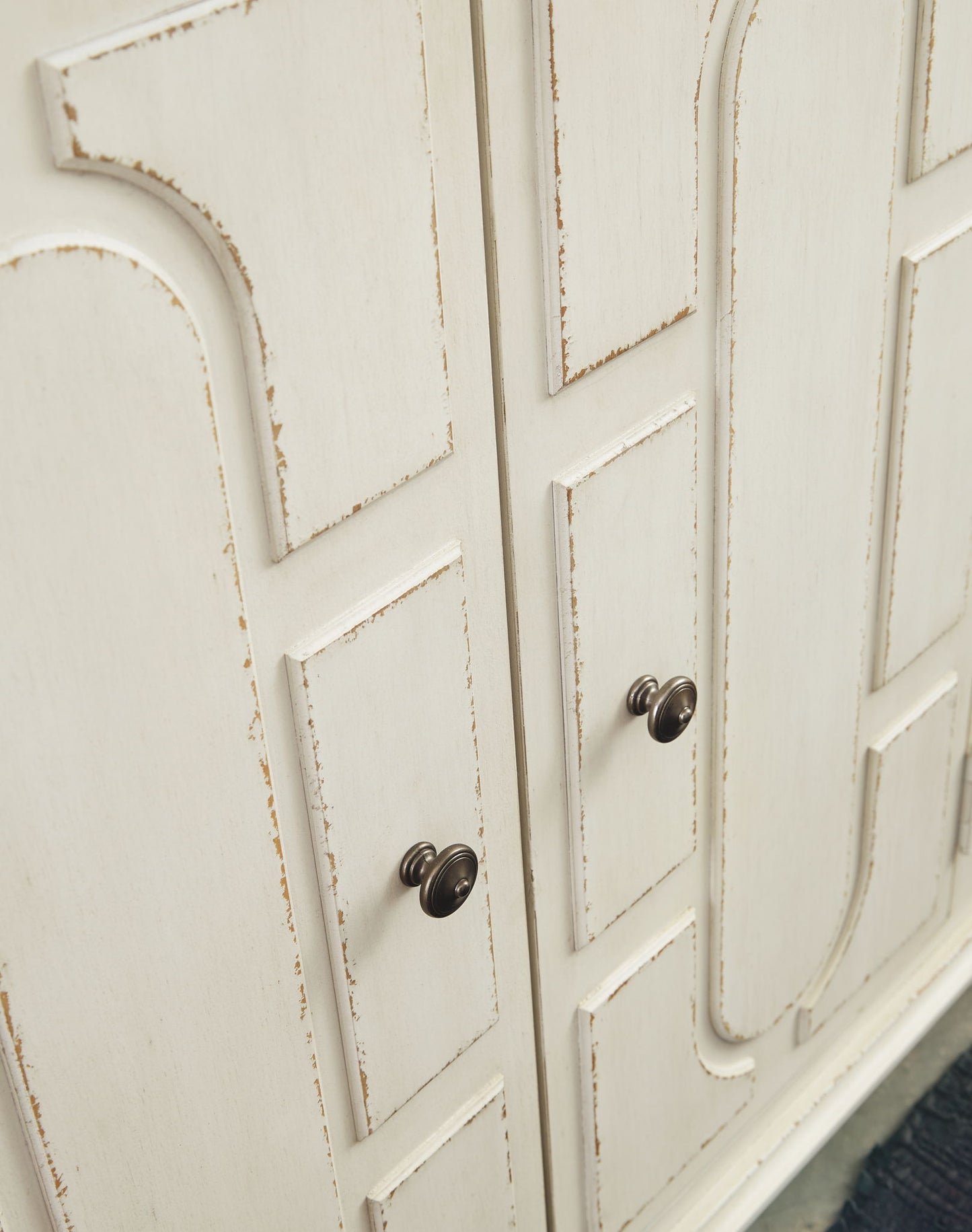 Roranville - Antique White - Accent Cabinet - Hornell Furniture Outlet