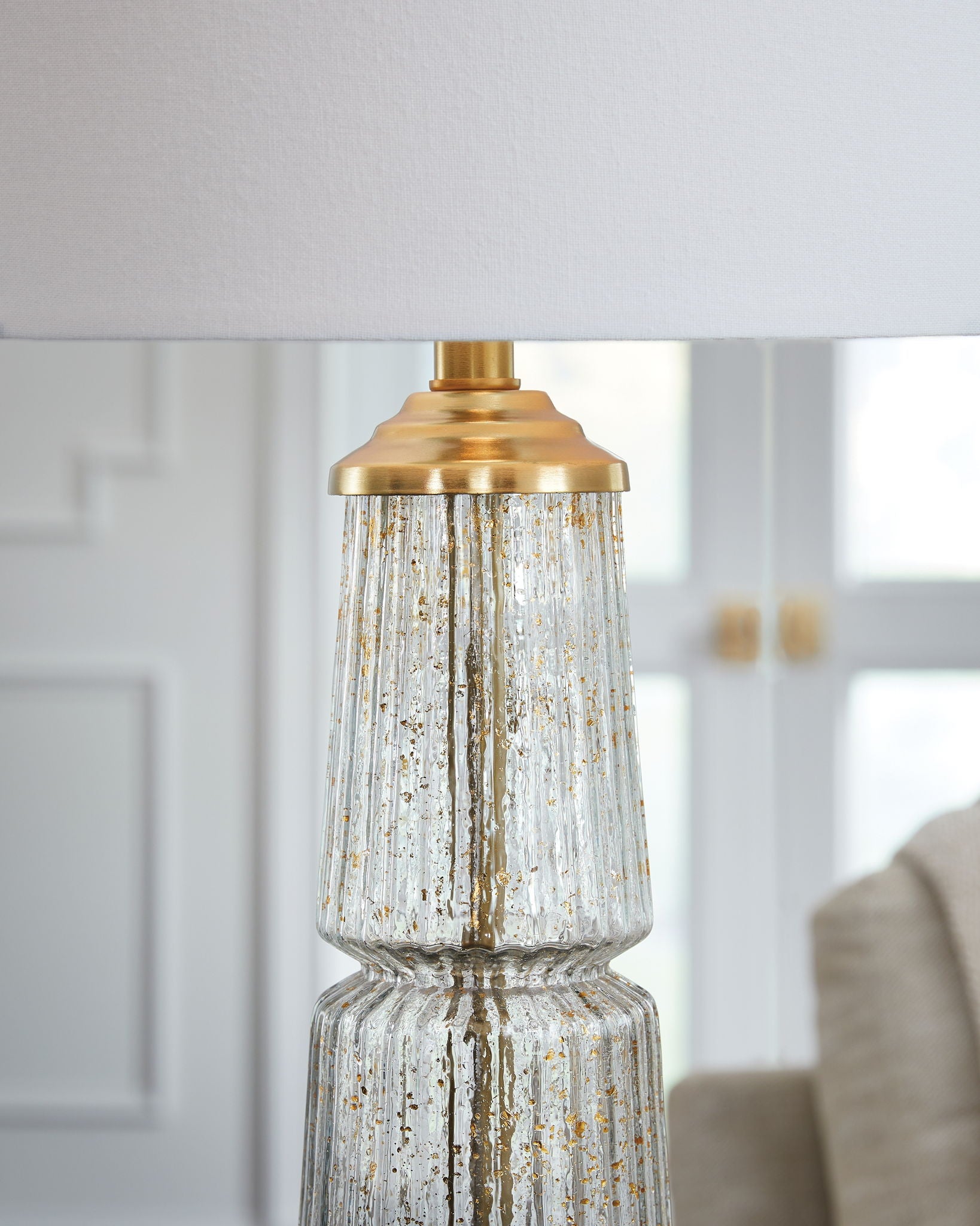 Bakersboro - Clear / Gold Finish - Glass Table Lamp - Hornell Furniture Outlet