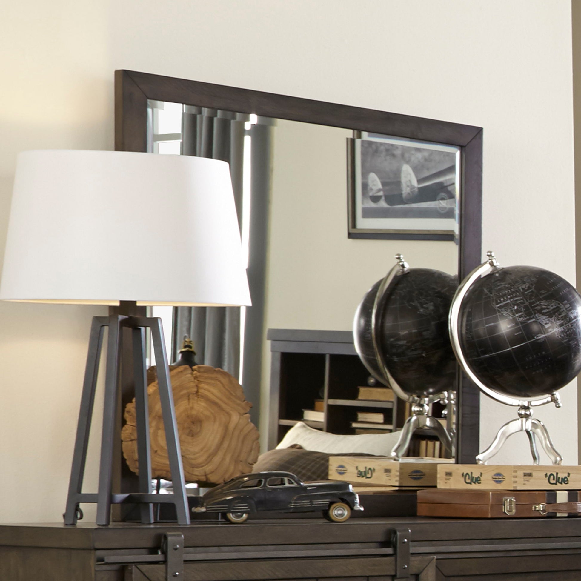 Thornwood Hills - Mirror - Dark Gray - Hornell Furniture Outlet