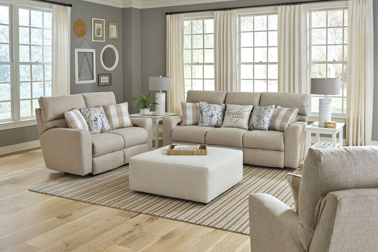Searsport - Power Headrest Reclining Loveseat - Hornell Furniture Outlet