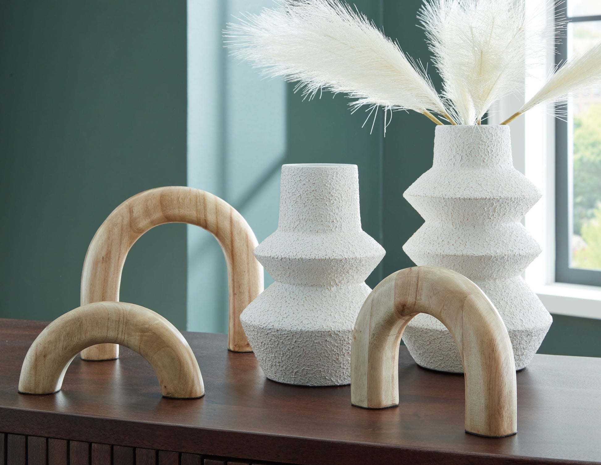 Maddwarth - White / Natural Brown - Accessory Set (Set of 5) - Hornell Furniture Outlet