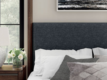 Dilenno - Canopy Bed - Hornell Furniture Outlet