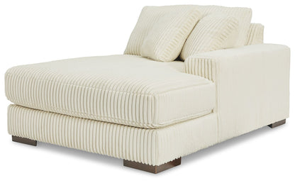 Lindyn - Sectional - Hornell Furniture Outlet