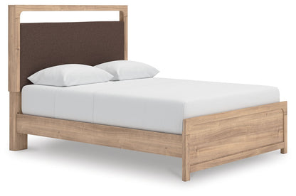 Kinlanni - Upholstered Platform Bed - Hornell Furniture Outlet