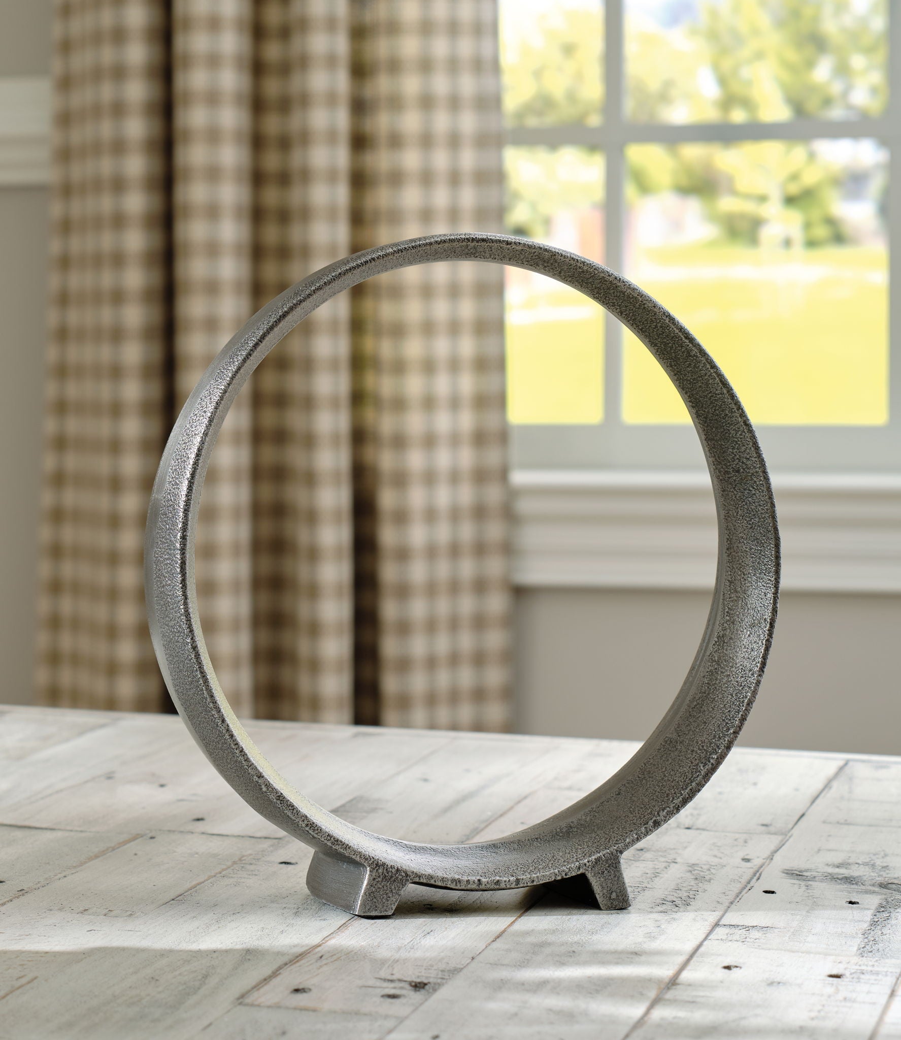 Ryandale - Sculpture - Hornell Furniture Outlet