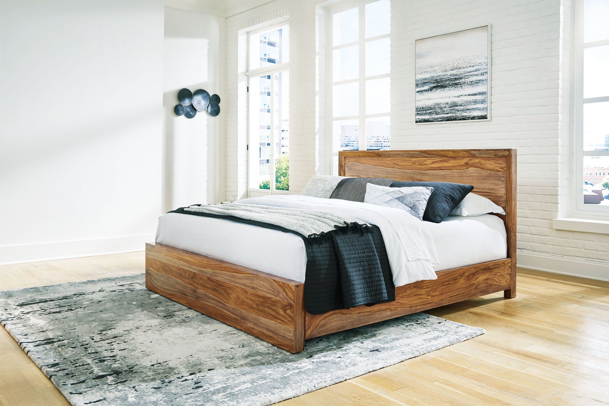 Dressonni - Panel Bedroom Set - Hornell Furniture Outlet