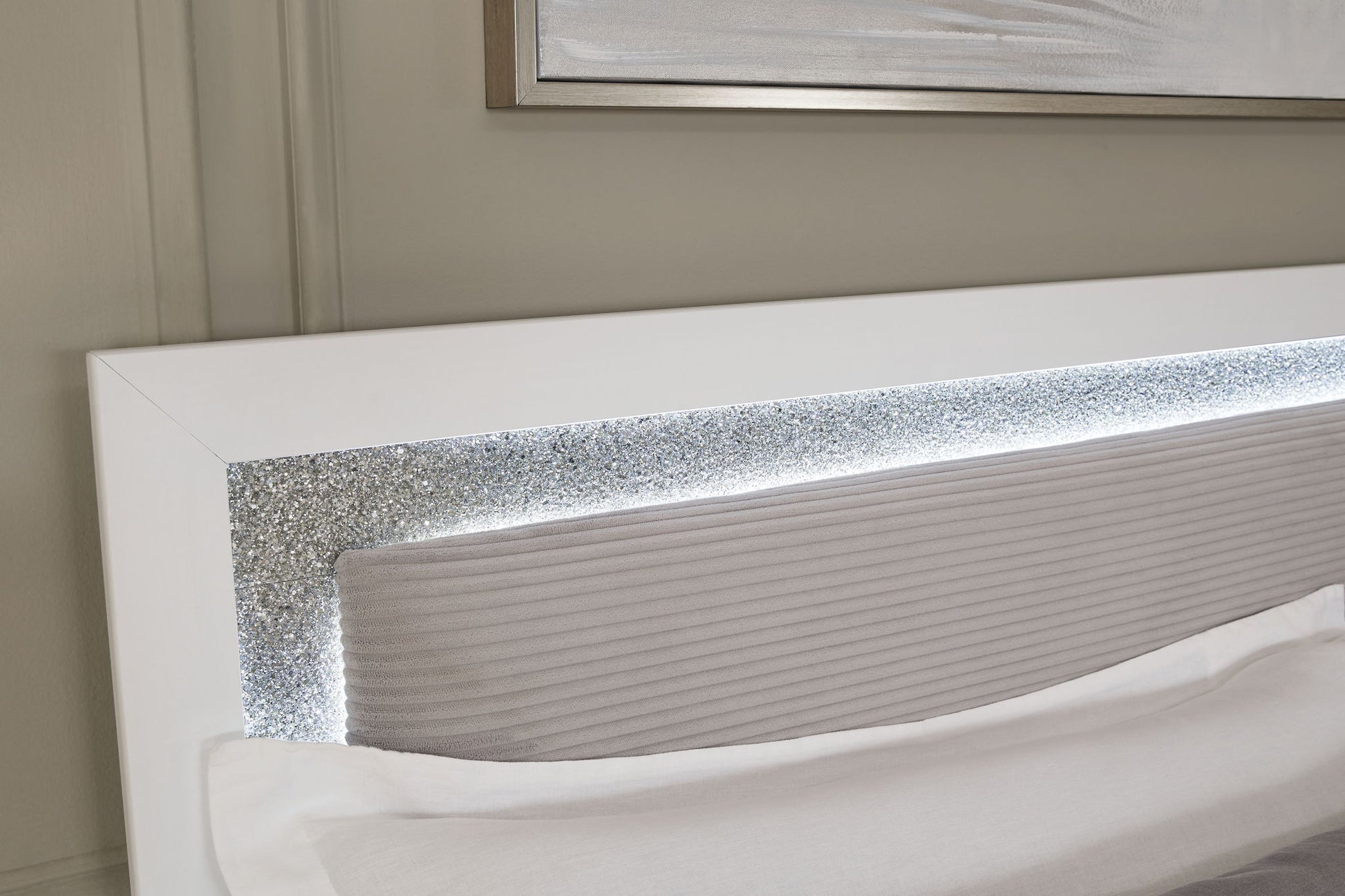 Maeling - Upholstered Panel Headboard - Hornell Furniture Outlet