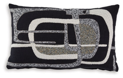 Gavrileigh - Pillow - Hornell Furniture Outlet