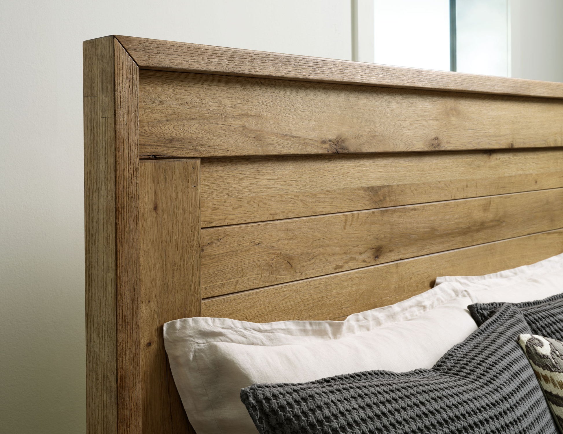 Galliden - Panel Bed - Hornell Furniture Outlet
