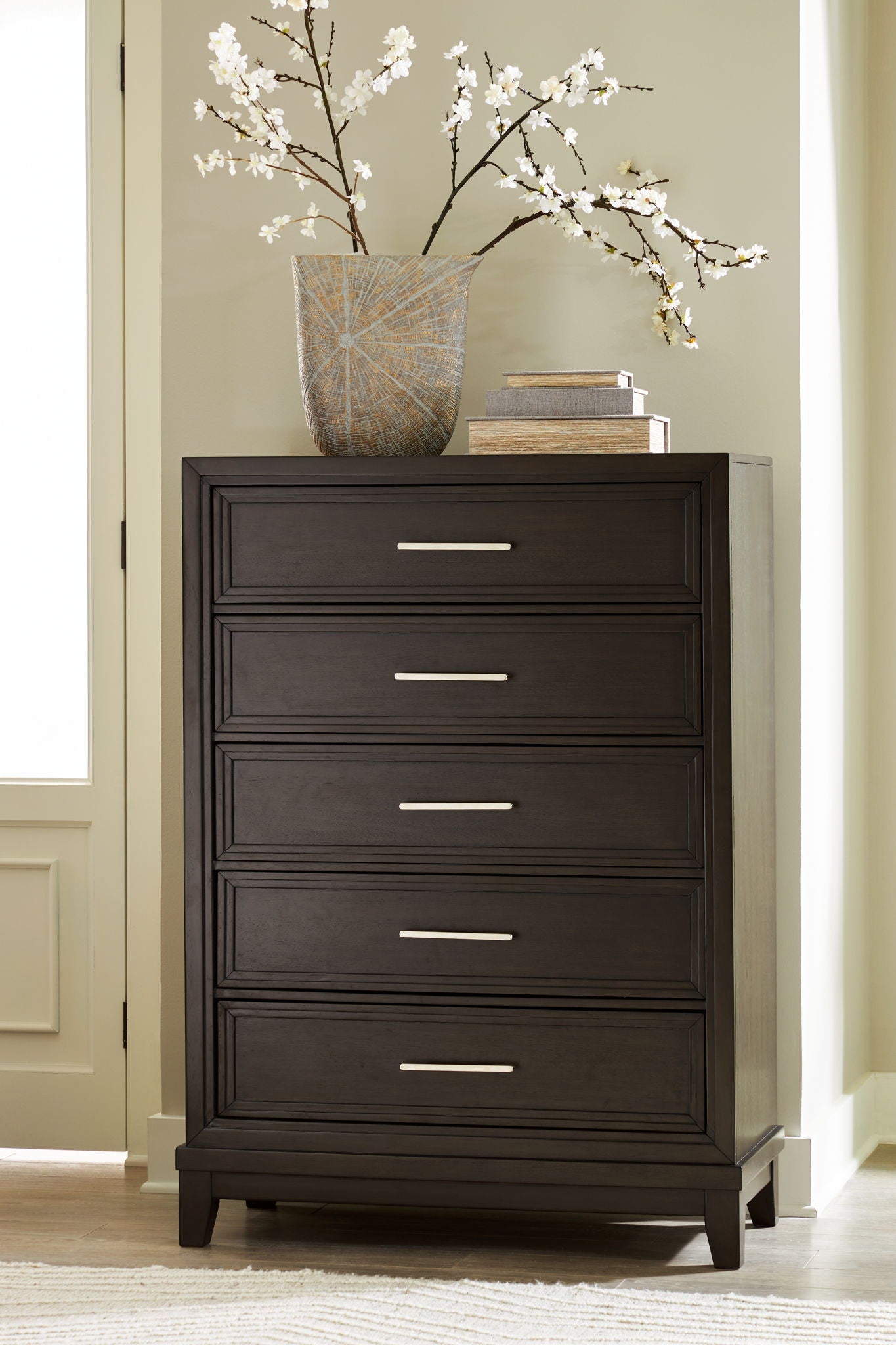 Neymorton - Dark Grayish Brown - Five Drawer Chest - Hornell Furniture Outlet
