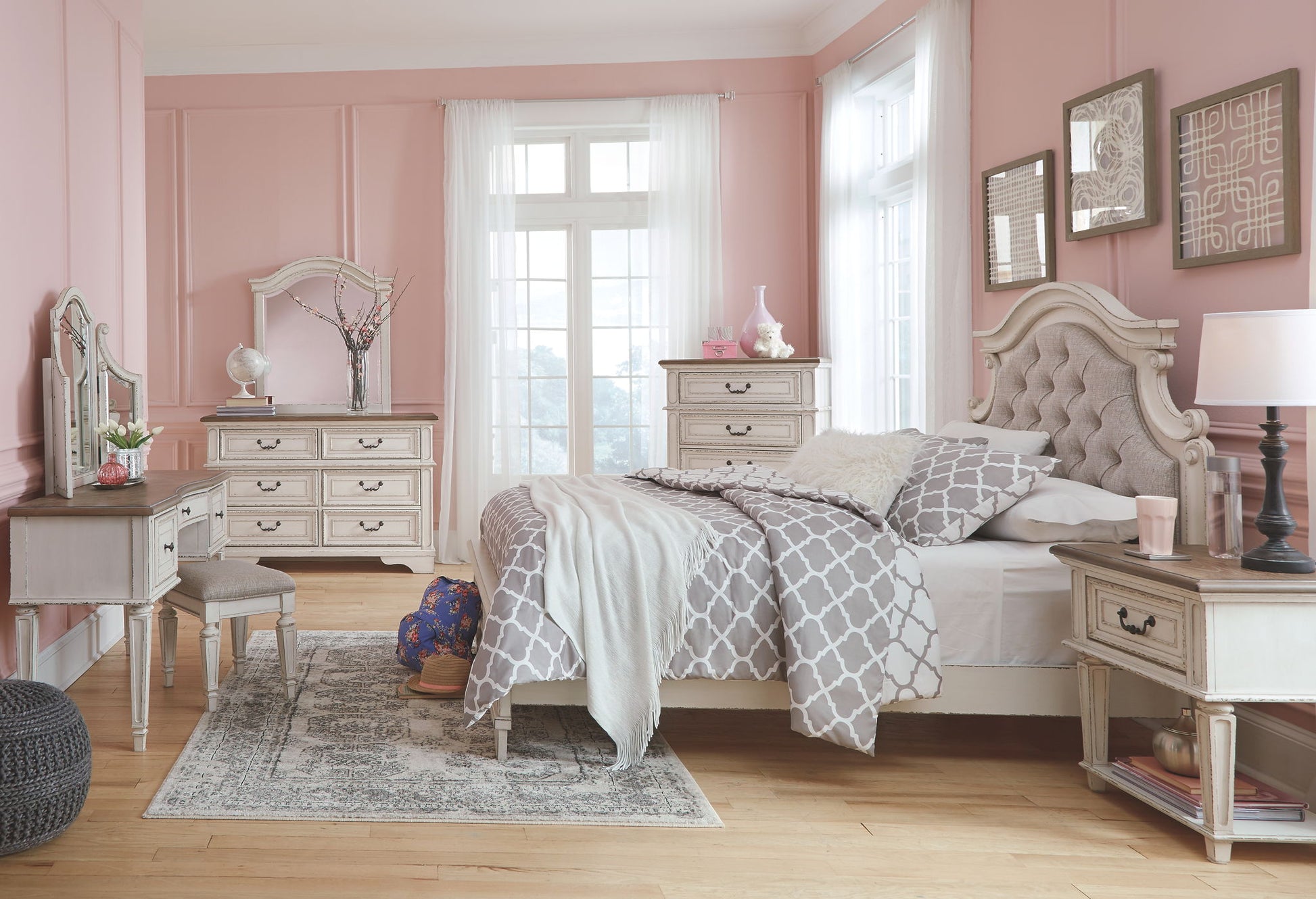 Realyn - Night Stand - Hornell Furniture Outlet