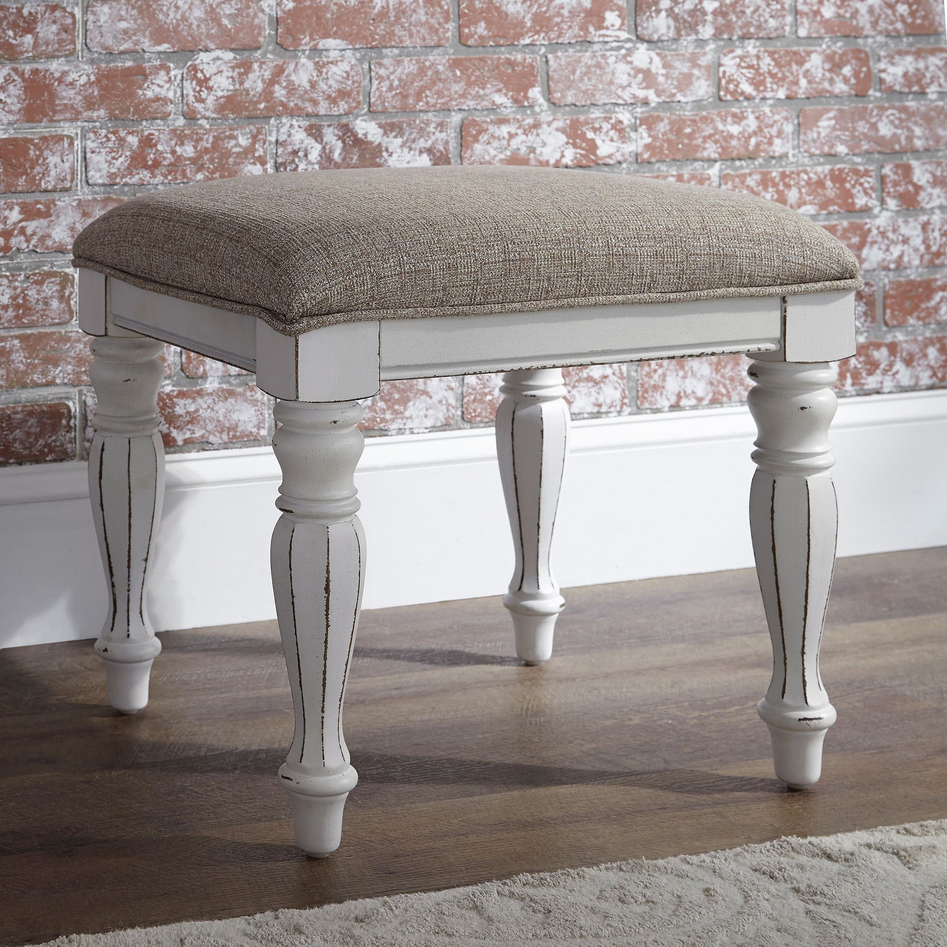Magnolia Manor - 3 Piece Vanity Set - White - Hornell Furniture Outlet