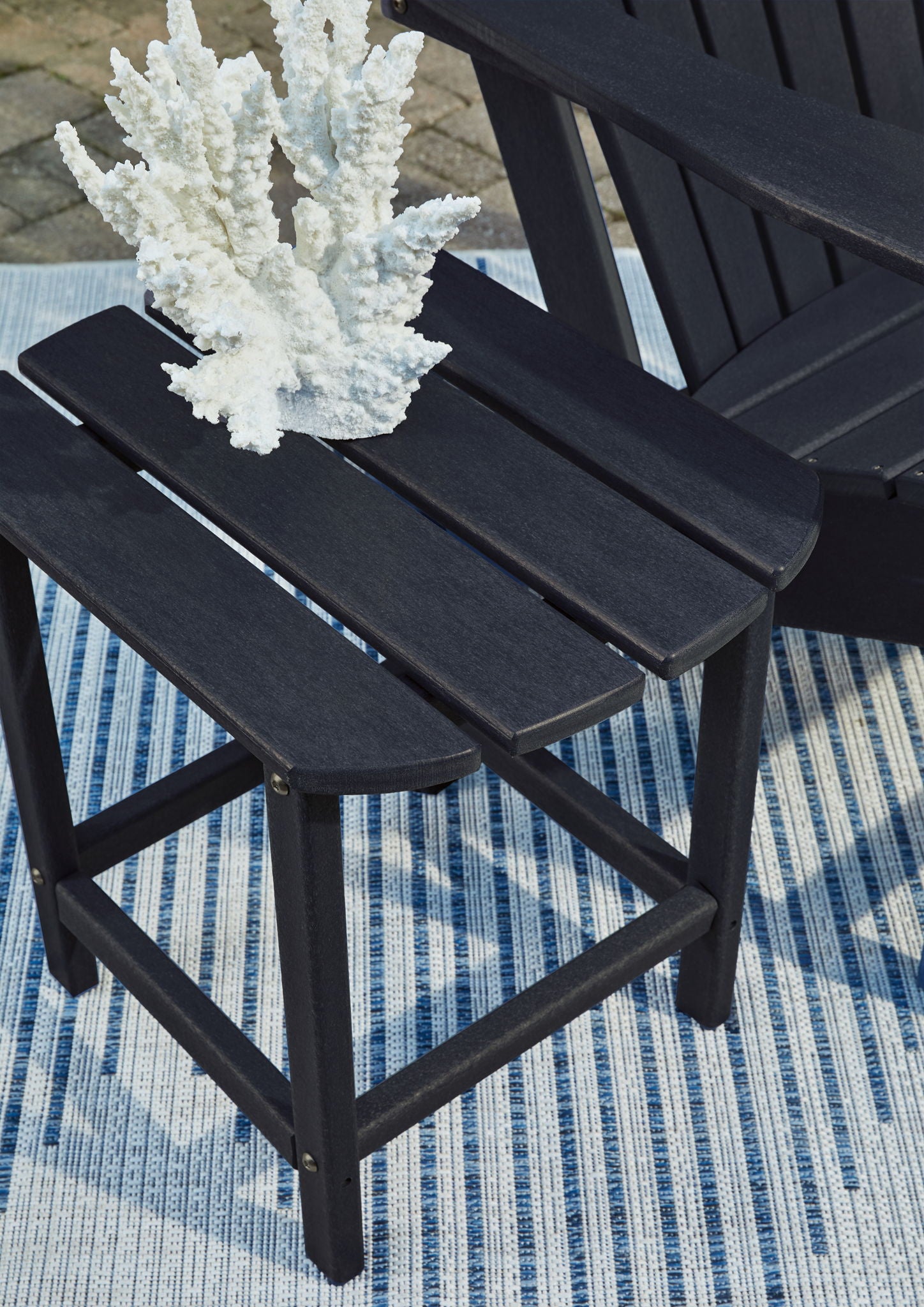 Sundown Treasure - Outdoor End Table - Hornell Furniture Outlet