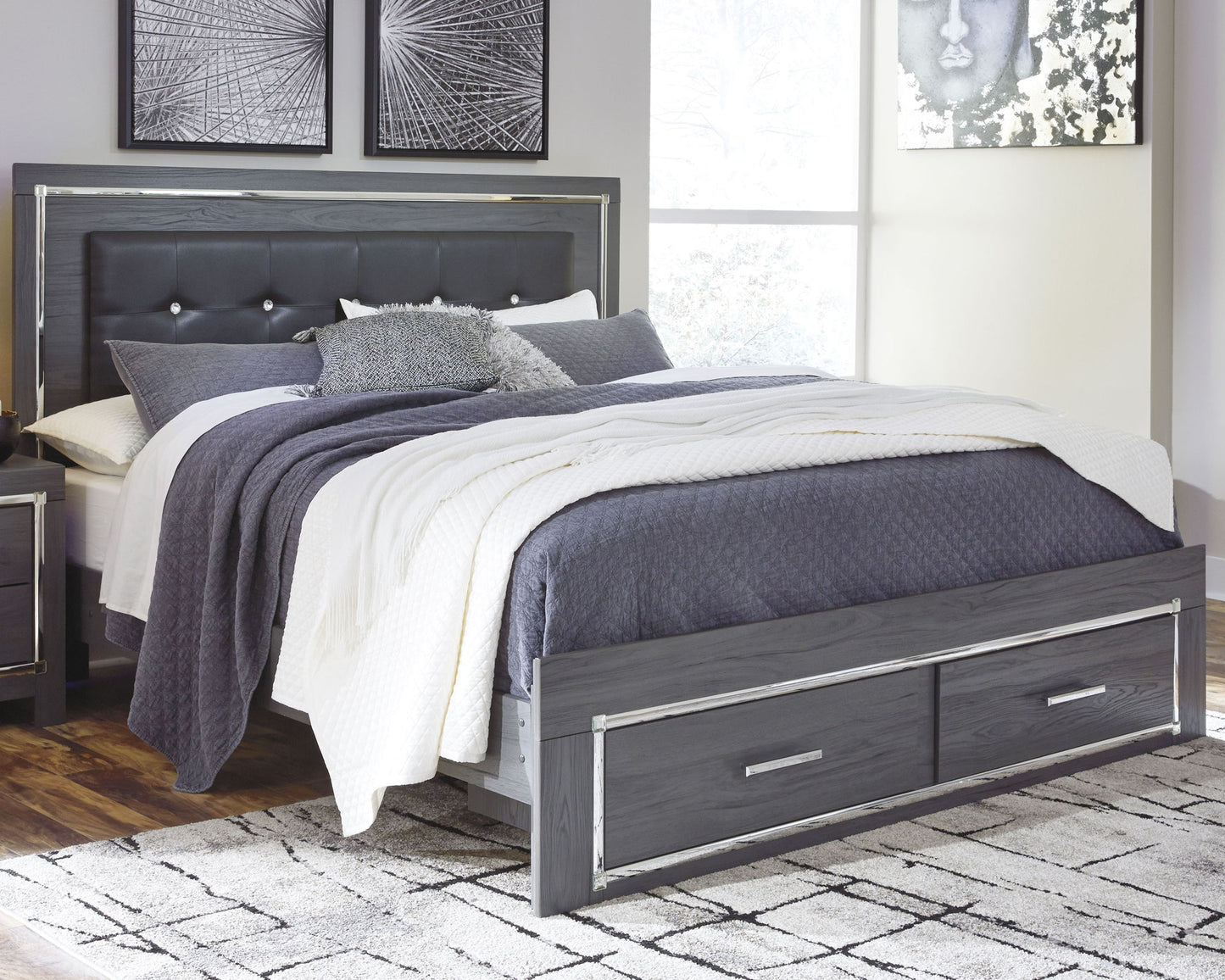 Lodanna - Panel Bed - Hornell Furniture Outlet