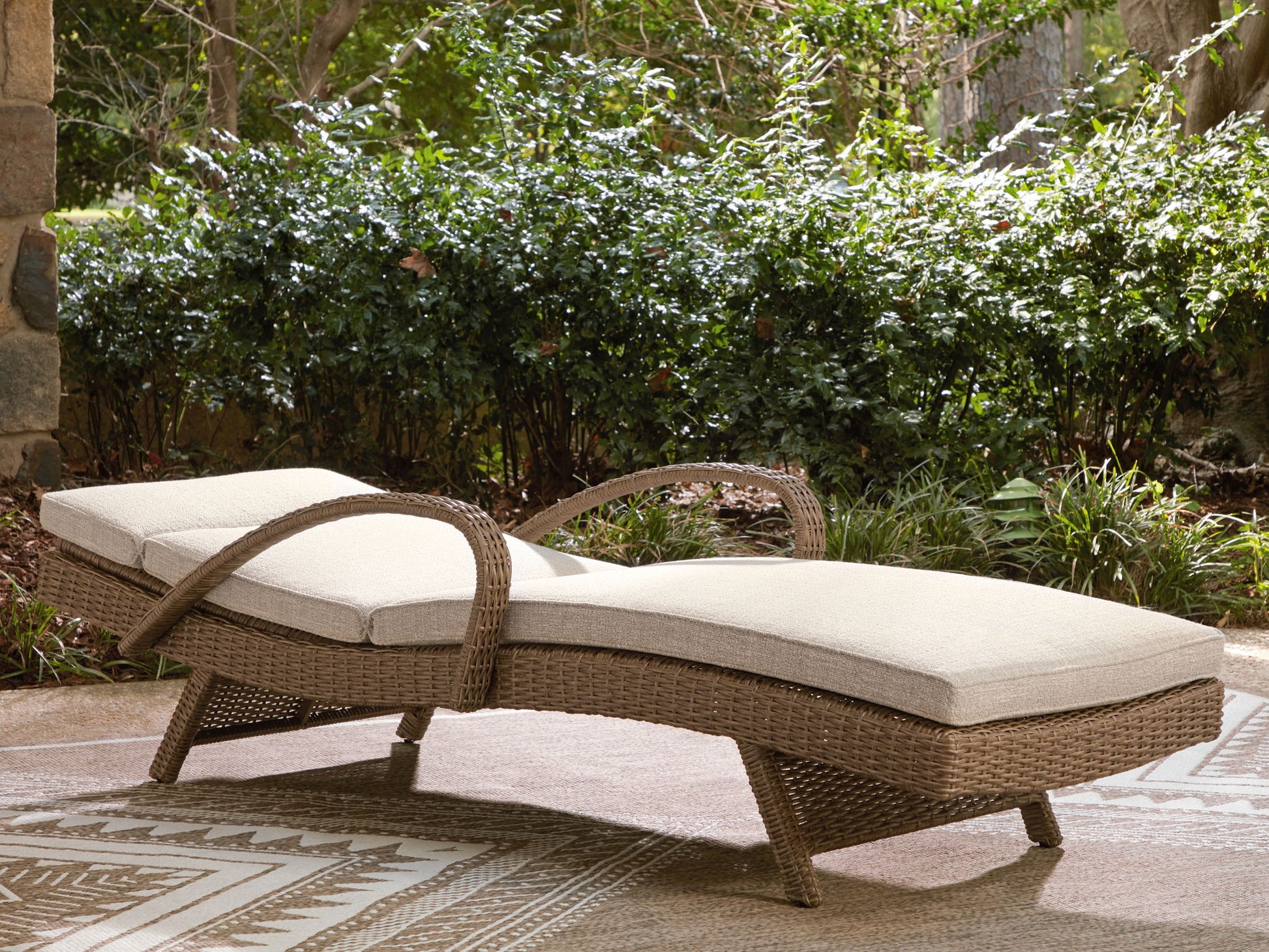 Laguna Heights - Chaise Lounge With Cushion - Beige - Hornell Furniture Outlet