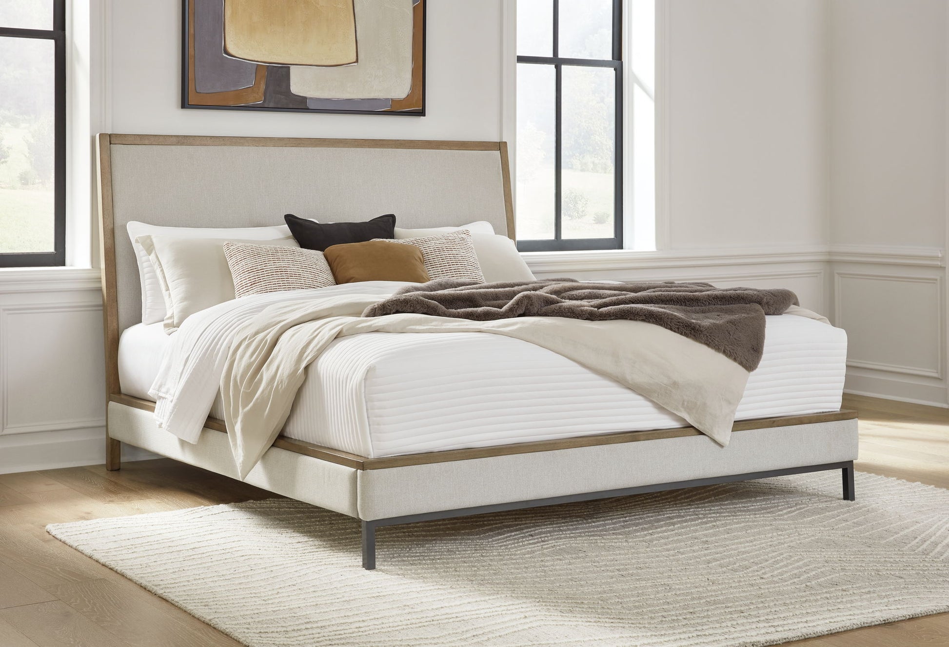 Tomtyn - Upholstered Bed Set - Hornell Furniture Outlet