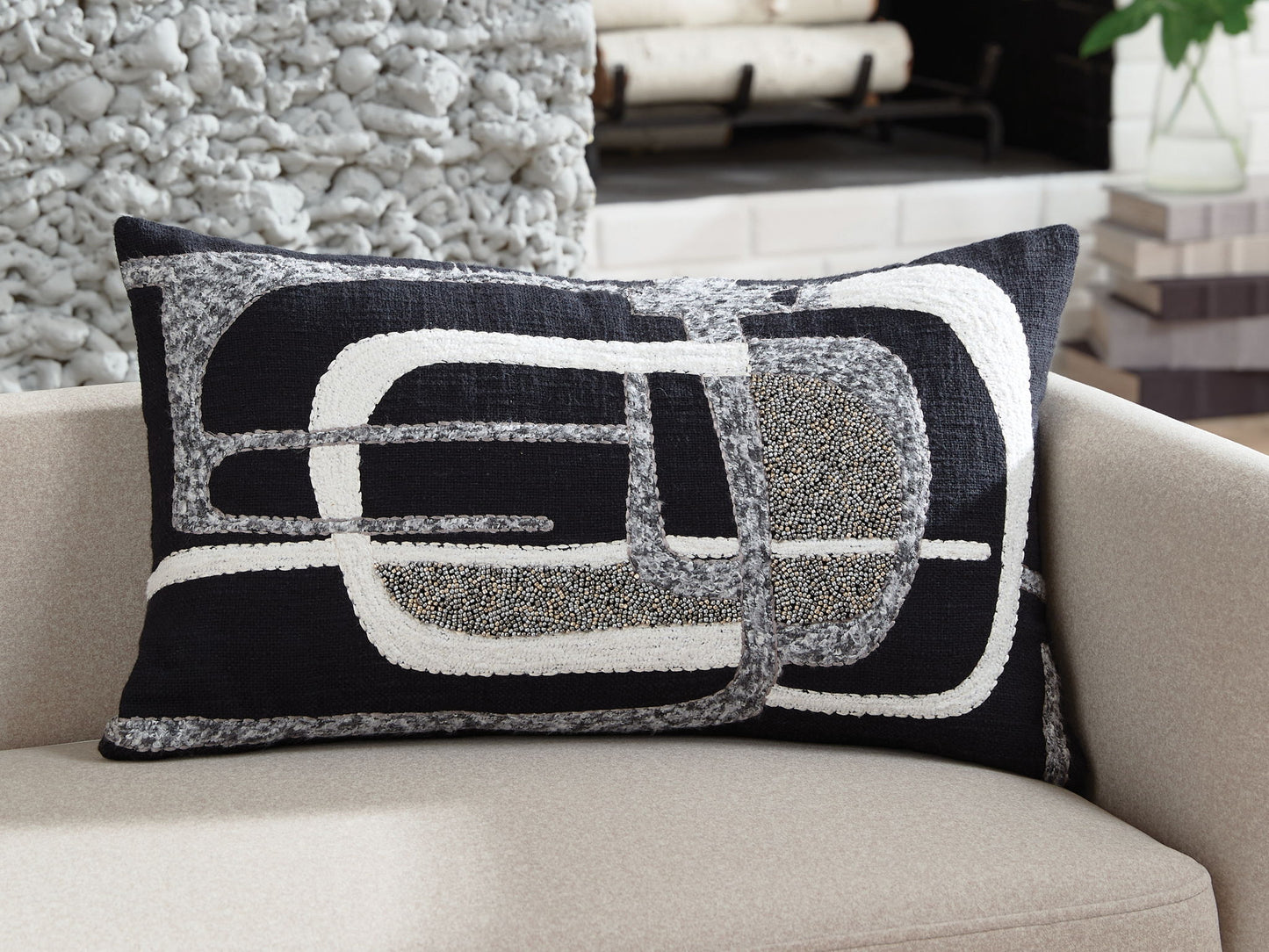 Gavrileigh - Pillow - Hornell Furniture Outlet