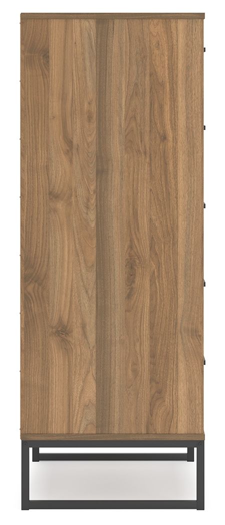 Deanlow - Honey - Five Drawer Chest - Hornell Furniture Outlet