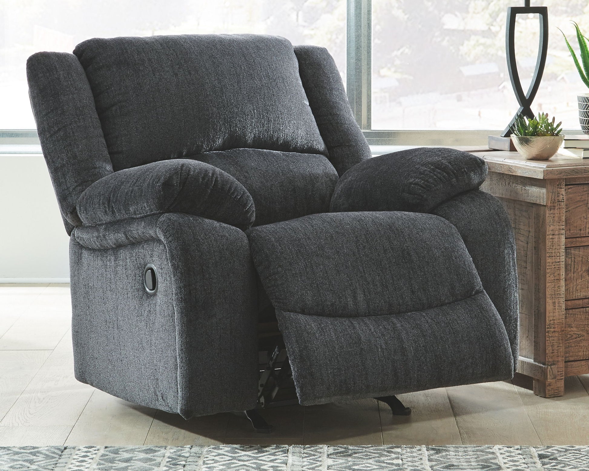 Draycoll - Rocker Recliner - Hornell Furniture Outlet