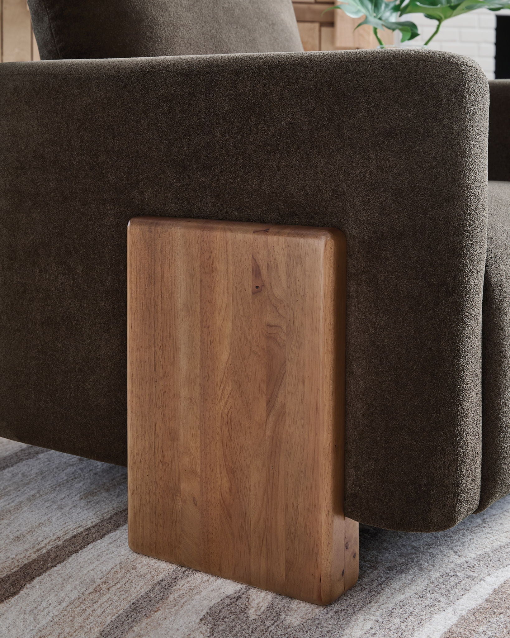 Dairlett - Brown - Accent Chair - Hornell Furniture Outlet