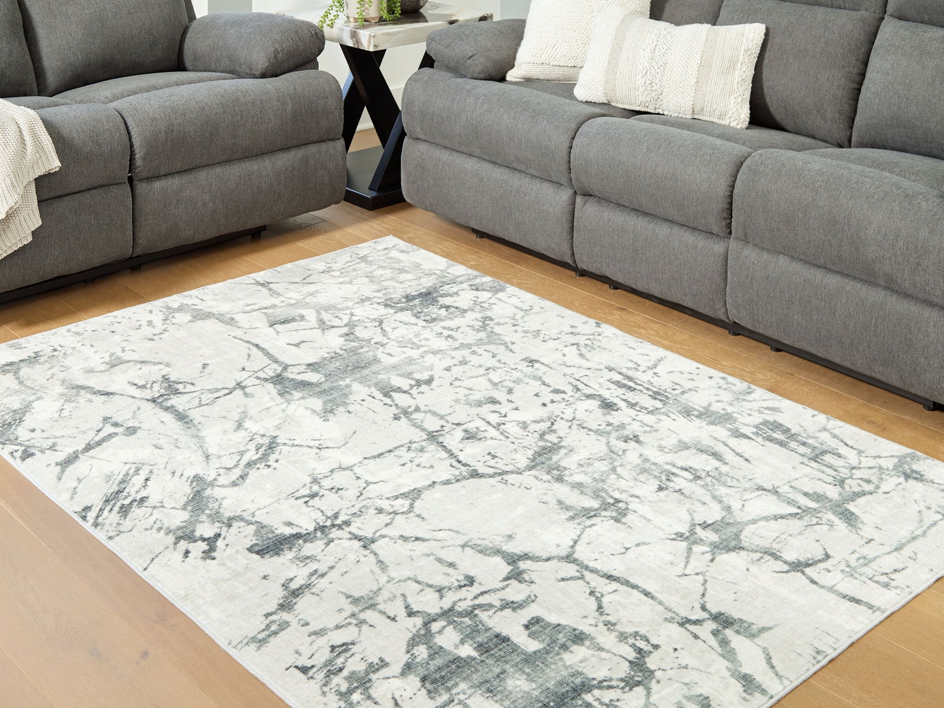 Tobinbury - Washable Rug - Hornell Furniture Outlet
