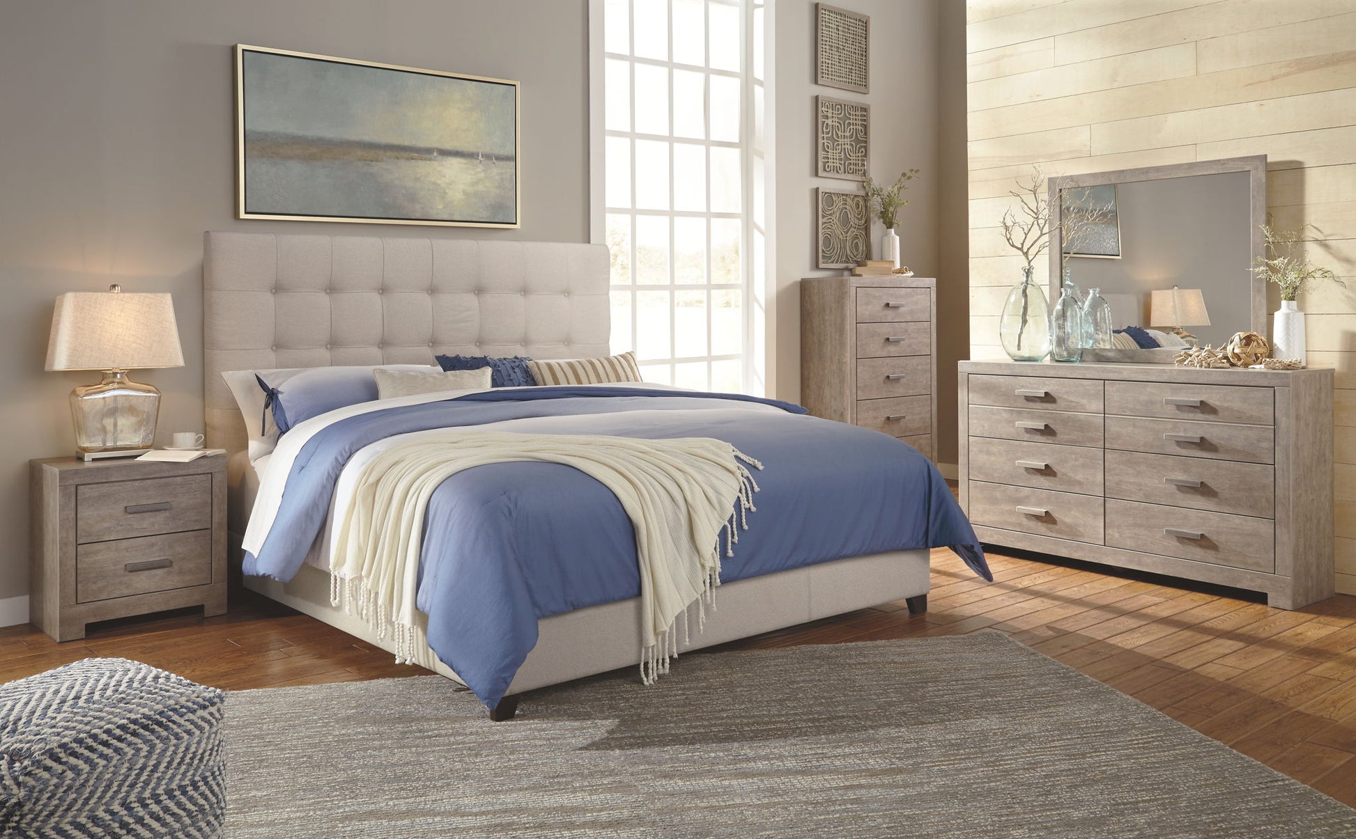 Dolante - Upholstered Bed - Hornell Furniture Outlet