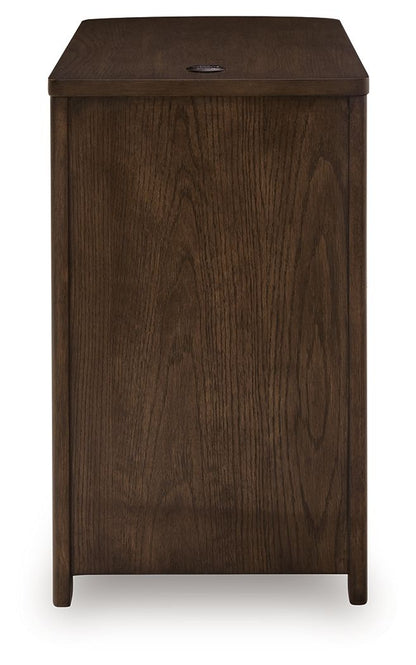 Camdill - Chair Side End Table - Hornell Furniture Outlet