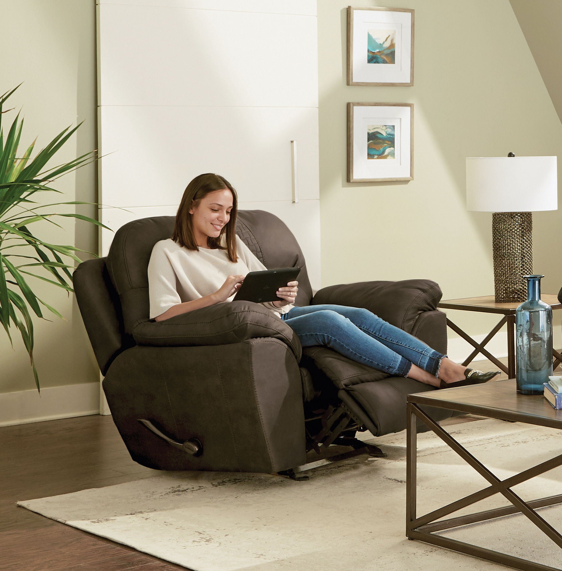 Legend - Glider Recliner - Chocolate - Hornell Furniture Outlet