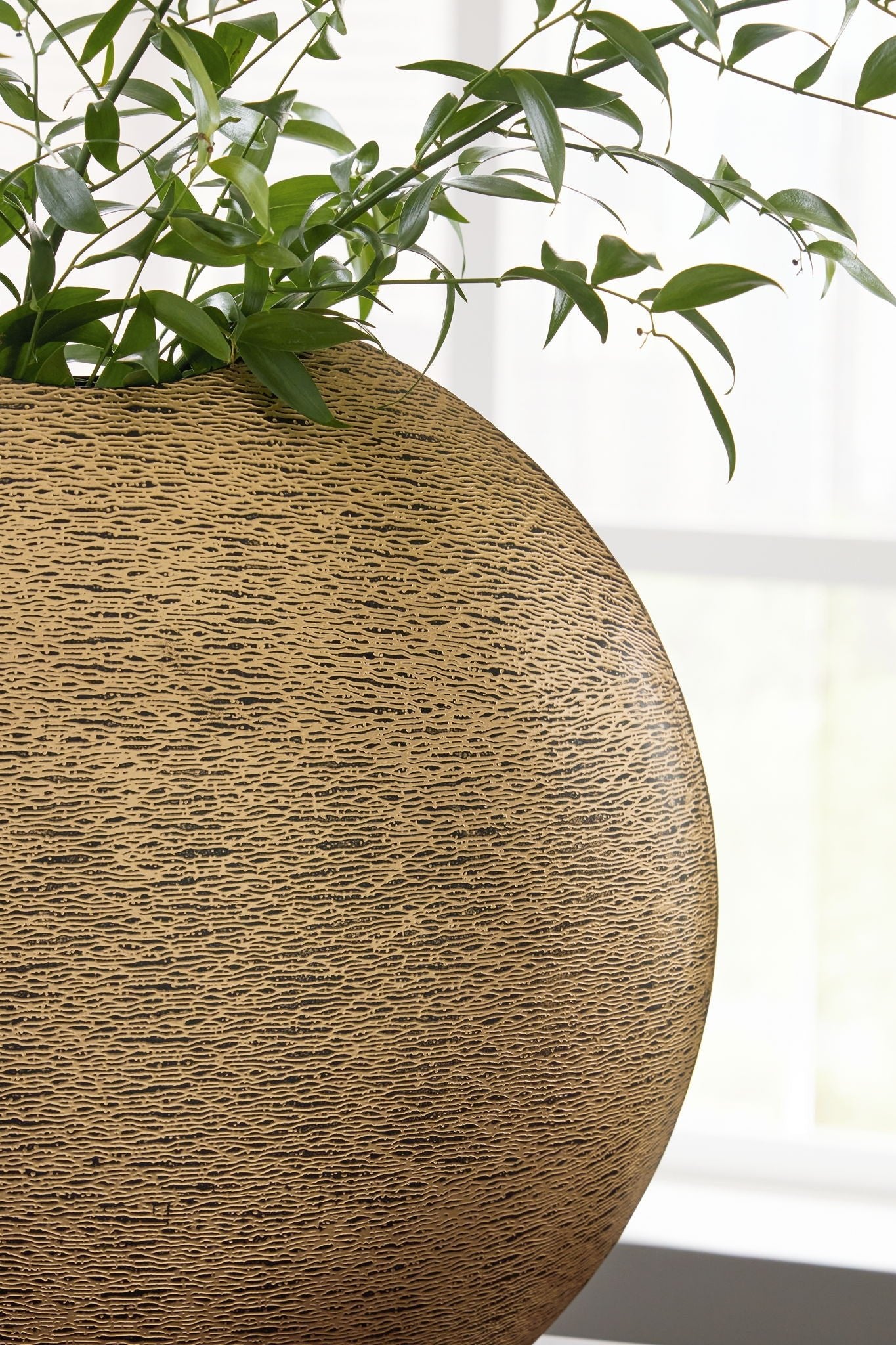 Iansboro - Vase - Hornell Furniture Outlet