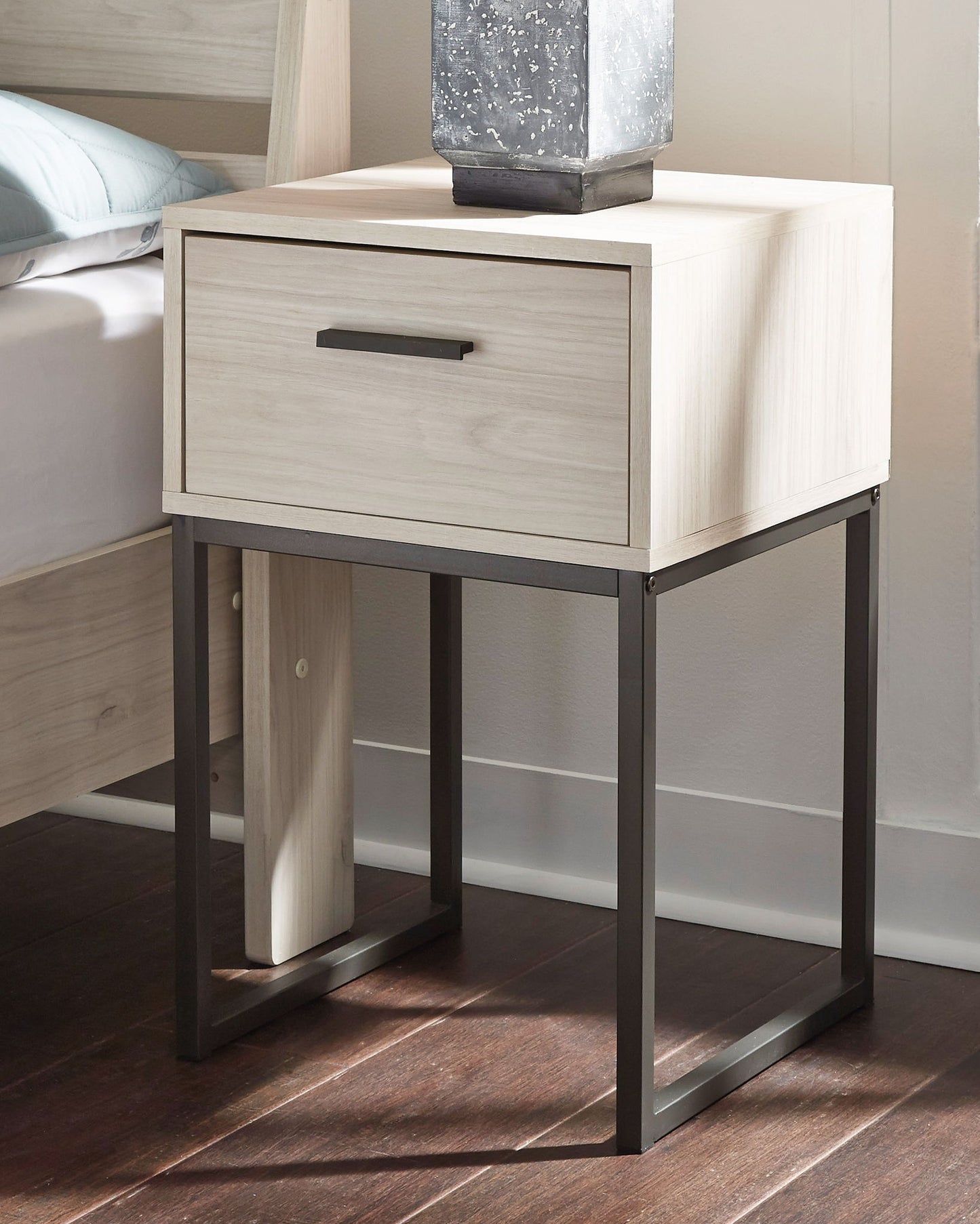 Socalle - Bedroom Set - Hornell Furniture Outlet