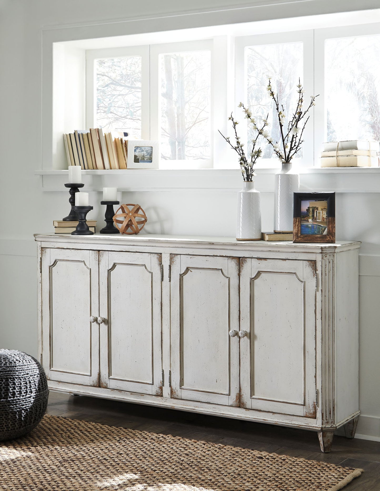 Mirimyn - Accent Cabinet - Antique White - Hornell Furniture Outlet