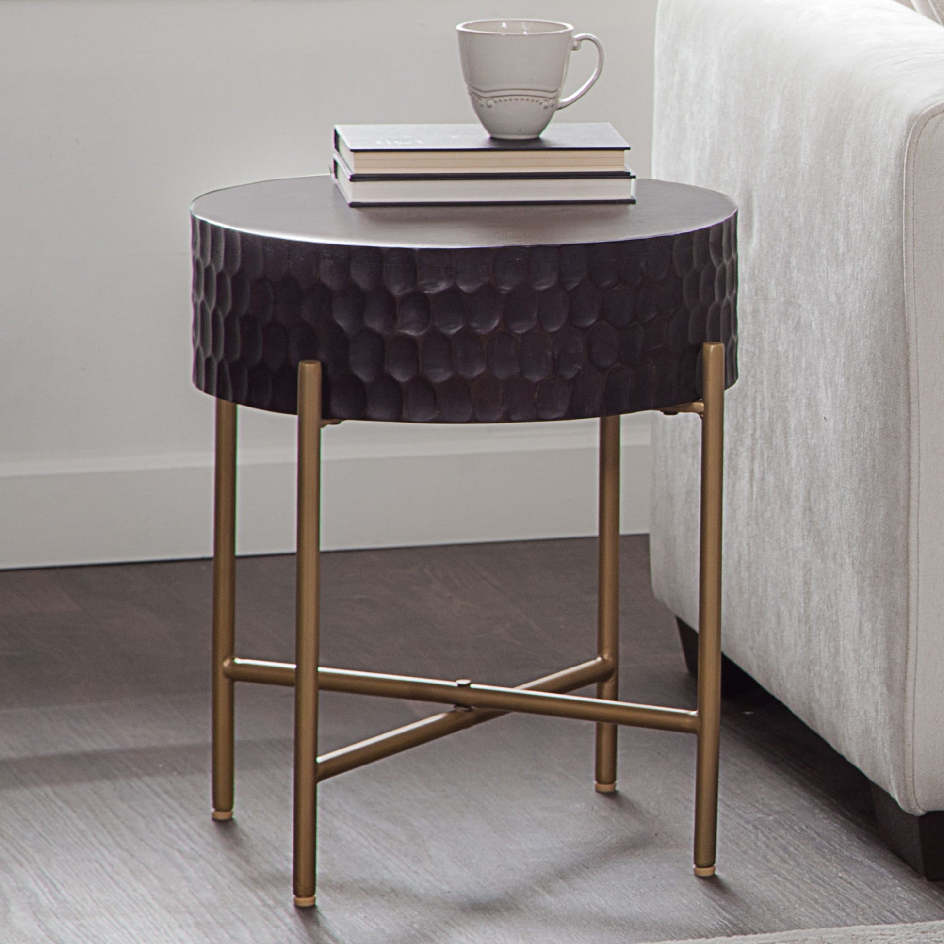 Bobbi - Round Table - Hornell Furniture Outlet