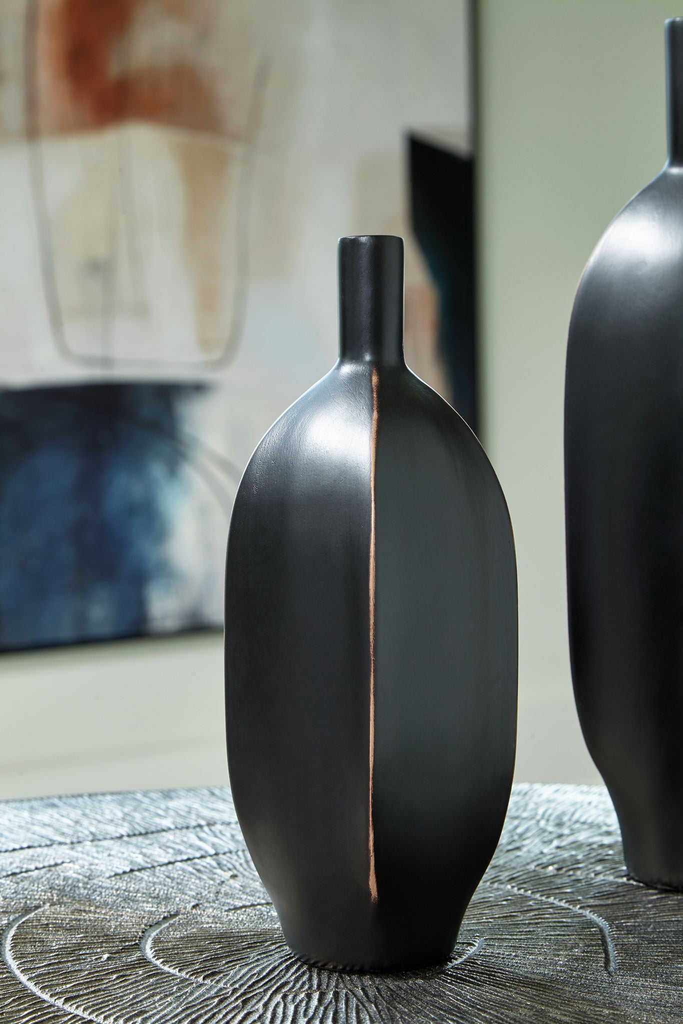 Rhaveney - Vase - Small - Hornell Furniture Outlet