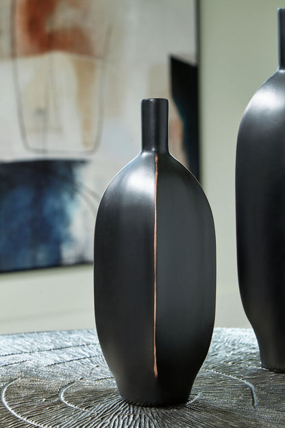 Rhaveney - Vase - Small - Hornell Furniture Outlet