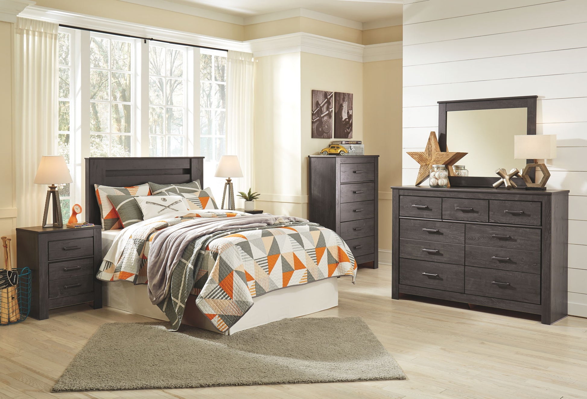 Brinxton - Dresser - Hornell Furniture Outlet