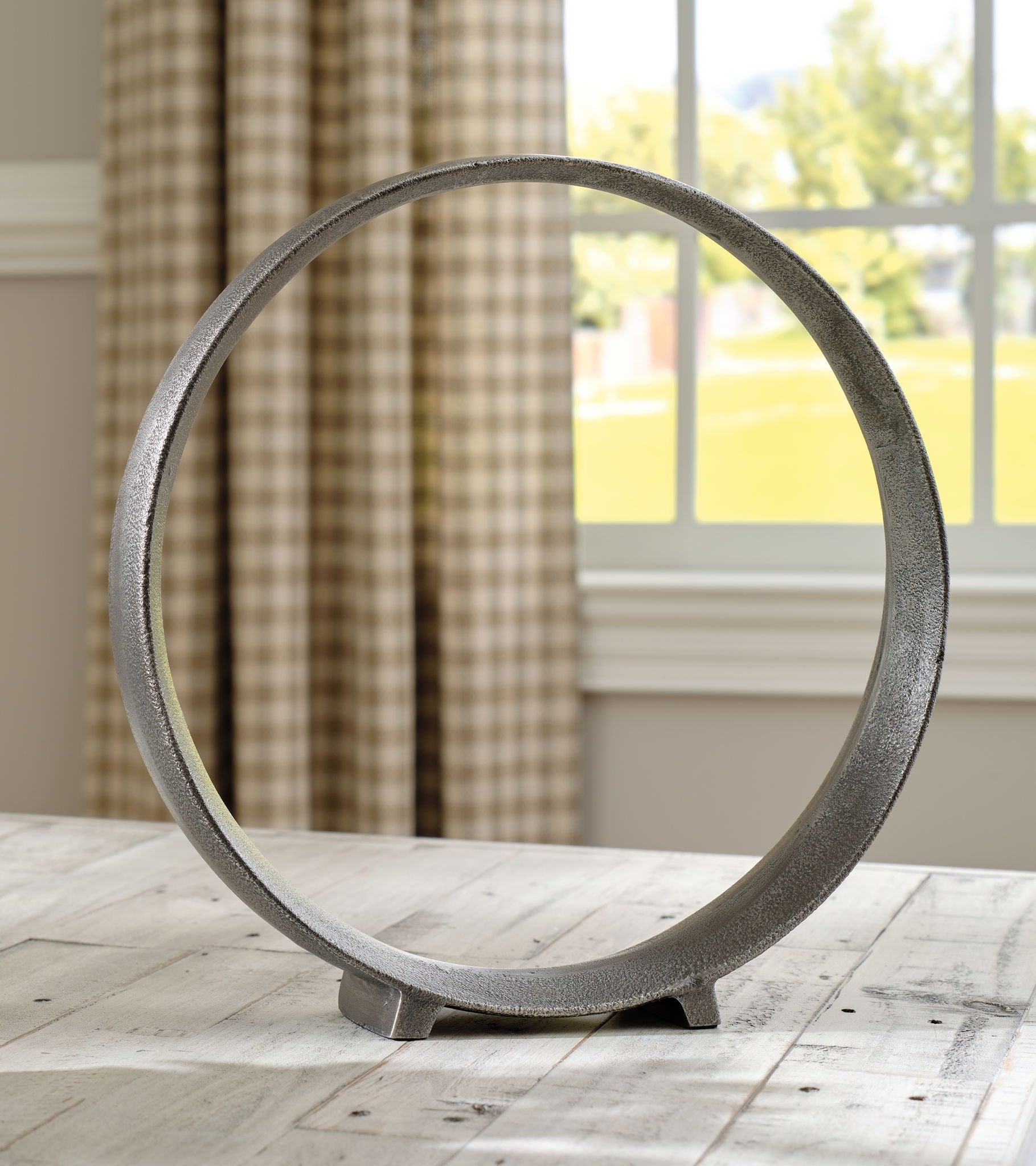 Ryandale - Sculpture - Hornell Furniture Outlet