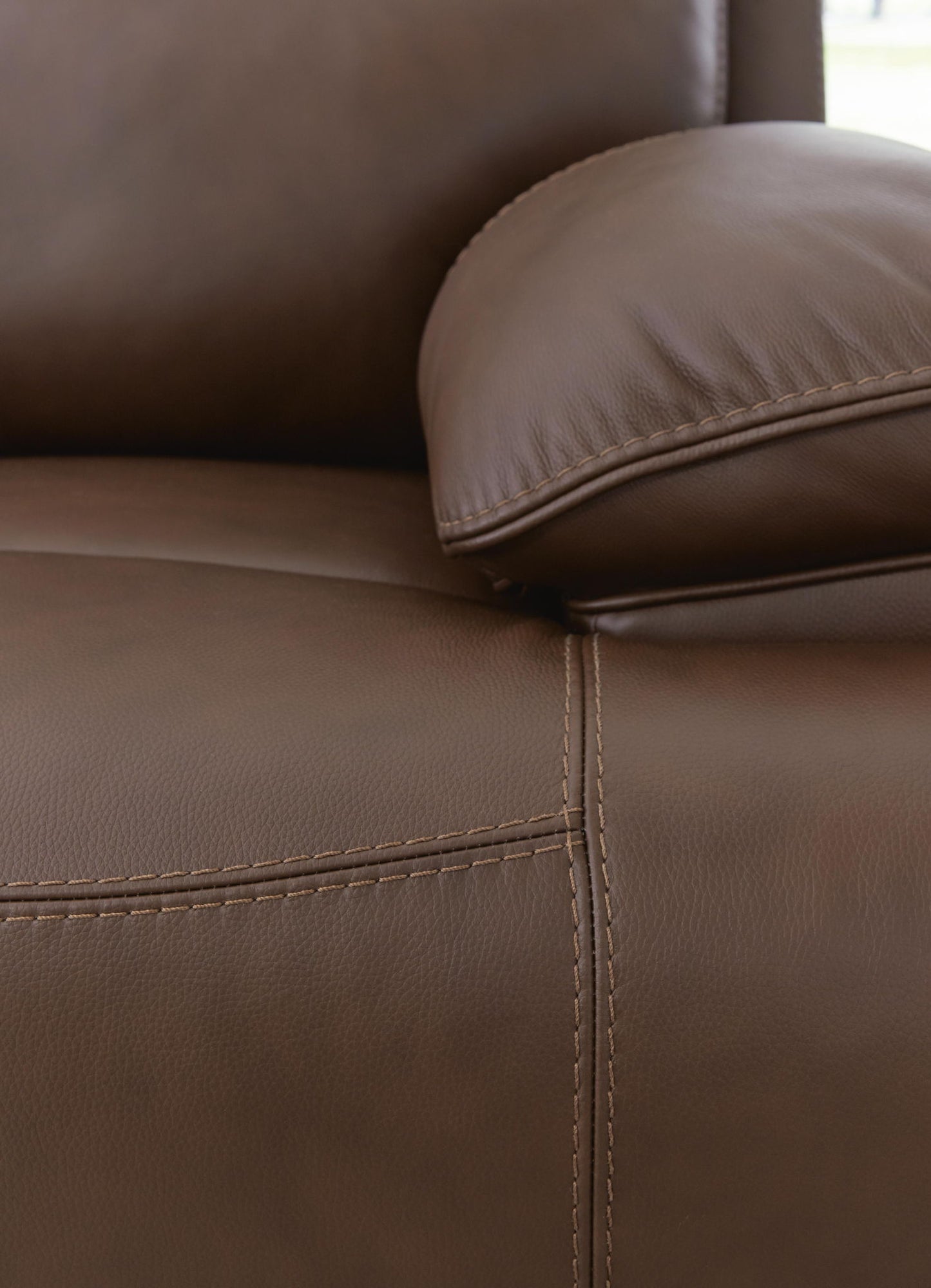 Vonryan - Power Reclining Sofa With Adj Headrest - Tobacco - Hornell Furniture Outlet