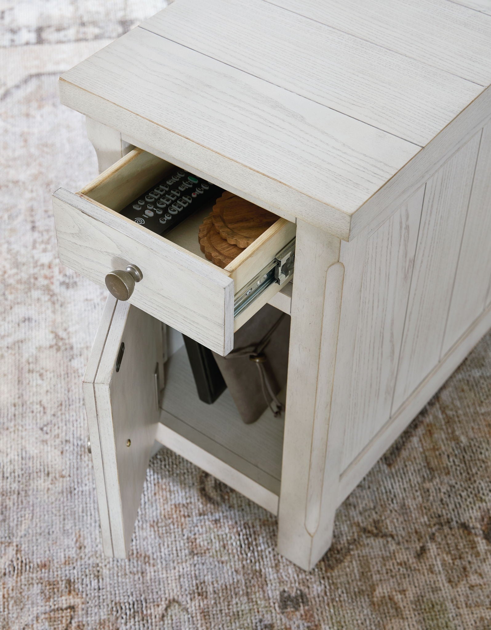 Robbinsdale - Table - Hornell Furniture Outlet